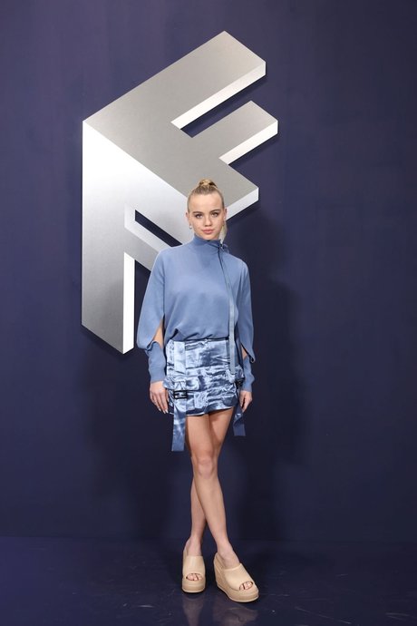 19歳のOnlyFans エロ 写真