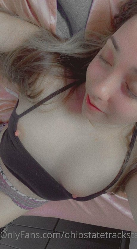 黒人レズビアンオンリーファンズ ホット裸 写真