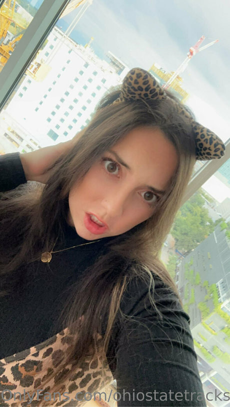 母乳オンリーファン アート裸 ギャラリー