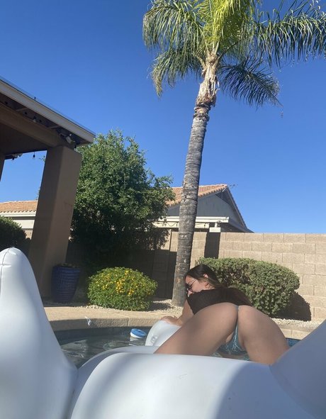 ママの足OnlyFans ヌード 写真