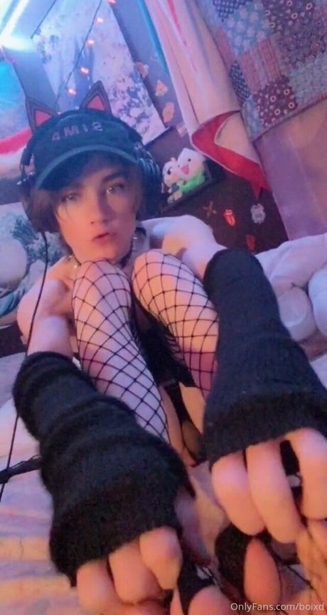 男性TikTokスターOnlyFans セクシーヌード 写真