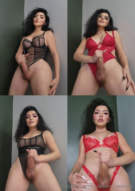 アジア人のティーンの足 オンリーファンズ 無料 写真