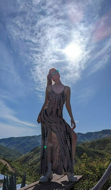 お金 オンリーファンズ 美しいxxx 画像