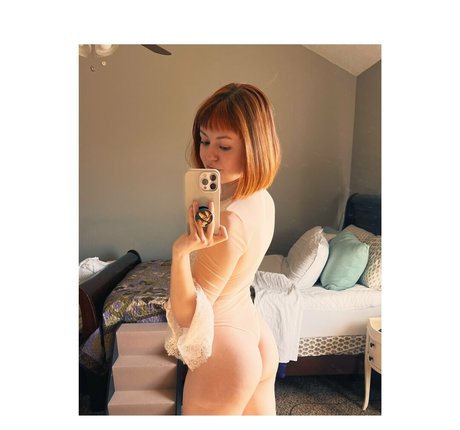 girloncinema エロティックモデル 写真