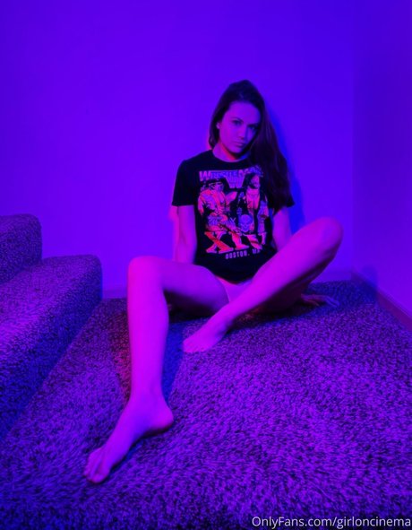 girloncinema ホットなモデル 写真