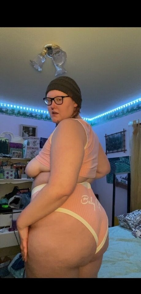 巨乳ティーンオンリーファンズ 可愛い 写真