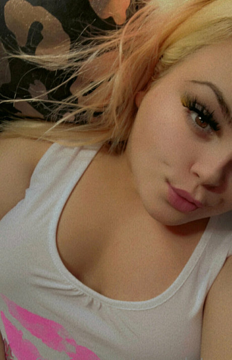 巨乳の赤毛オンリーファンズ ベスト 画像