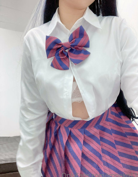 オンリーファンズでのセクスティング 裸 画像