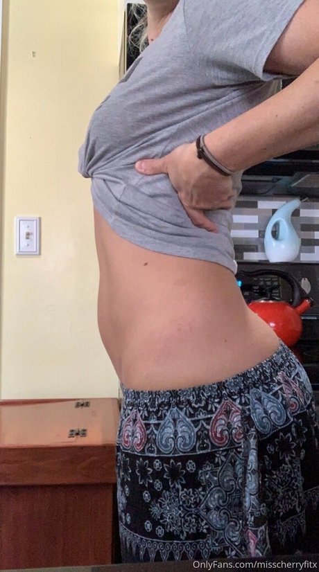 ロシアのお母さんOnlyFans ホットセクシー 画像