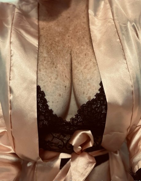 aclassymilf ポルノスター エロティック ギャラリー