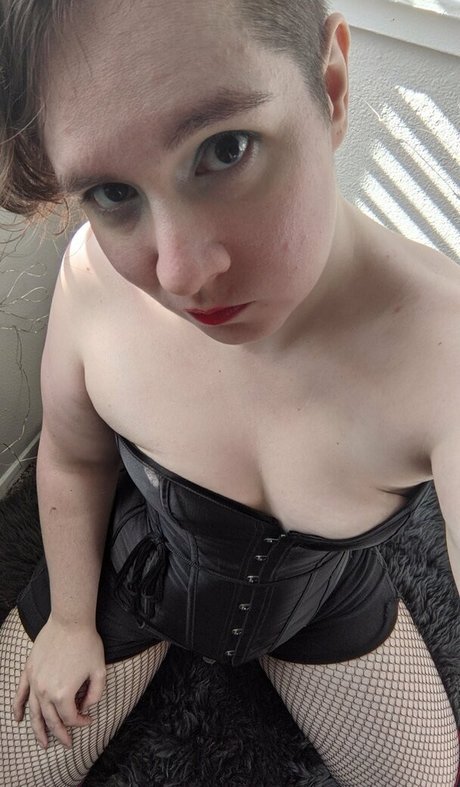 義理の妹オンリーファンズ 美しい 画像