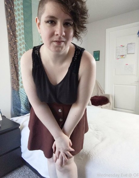 wednesdayeve 完璧な女優 画像