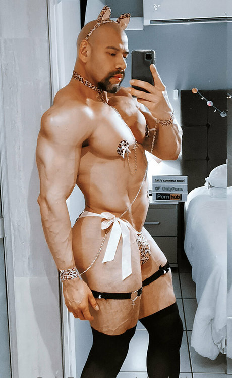 aleolatinoxxx 美しいスター ギャラリー