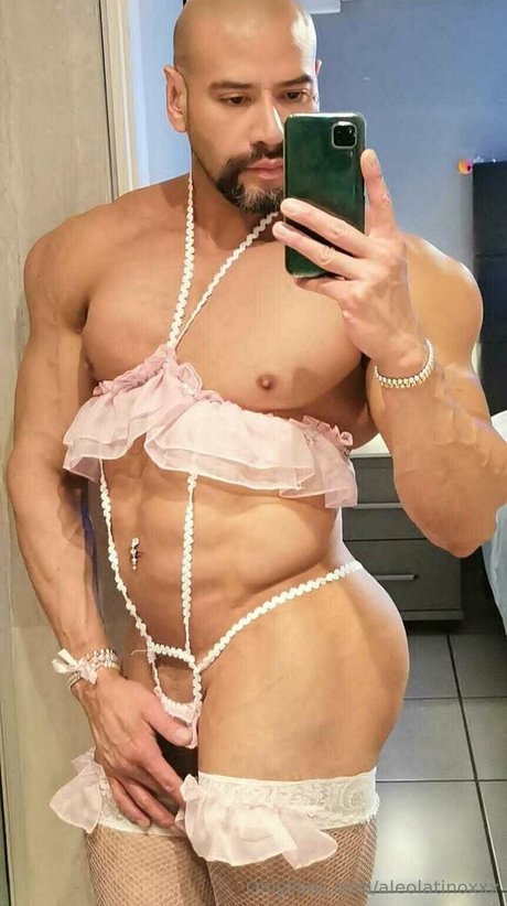 aleolatinoxxx HDスター 写真