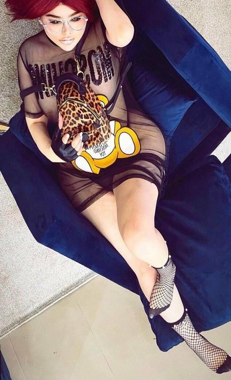 Angie Khoury かわいいスター 画像