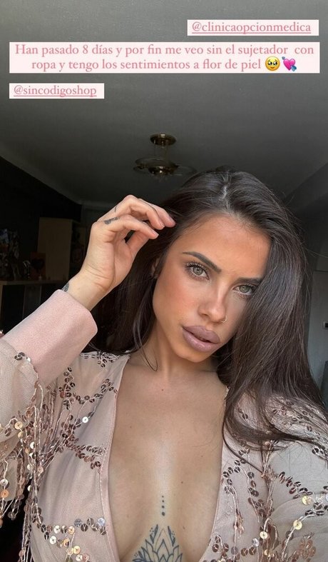 ぽっちゃり黒人OnlyFans 美しい裸 写真