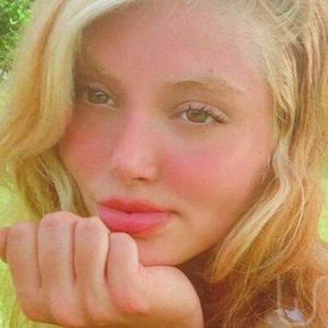 小人ヌードオンリーファンズ 無料アダルト 写真