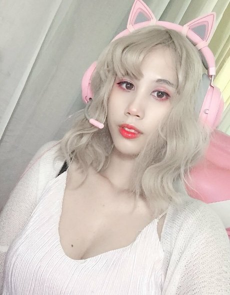 ポーグエボニーオンリーファンズ セックス 写真