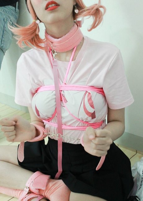 プールファックOnlyFans アート裸 写真