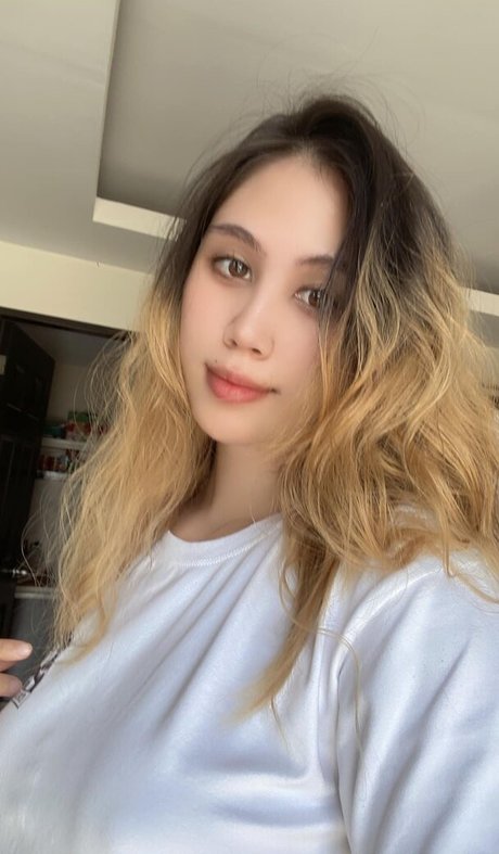 ティーンランジェリーOnlyFans ホットセクシー 画像