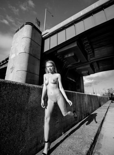 Riley Anne かわいいモデル 写真