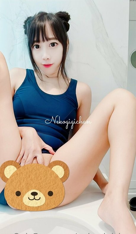 nekogigichan 美しい女優 写真
