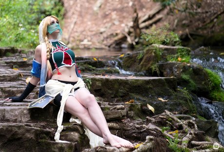 CrystAAHHL ポルノスター 写真