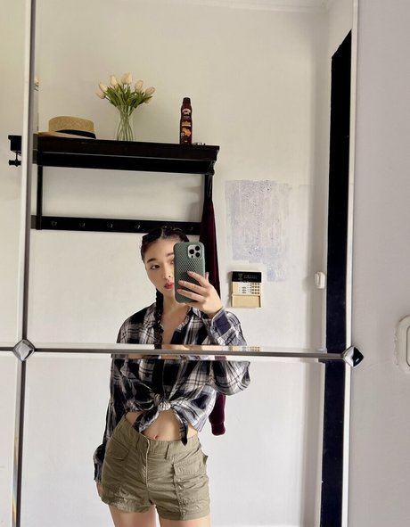 赤毛の熟女オンリーファンズ 裸 写真