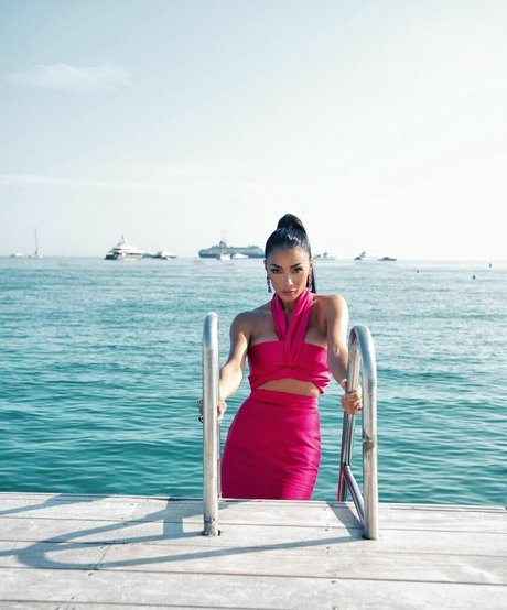 ソロオンリーファンズ ポルノ ギャラリー