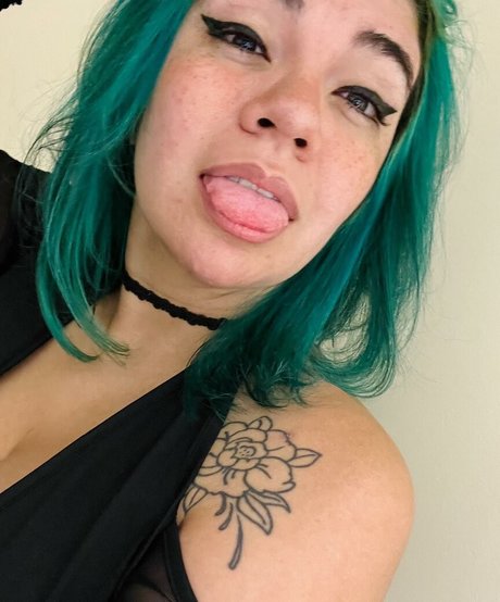 クーガーオンリーファンズ 無料セックス 写真