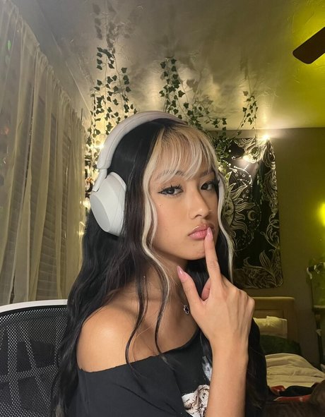 曲線美のクーガーOnlyFans xxx ギャラリー