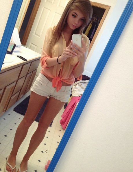 Danni Meow 女優 写真