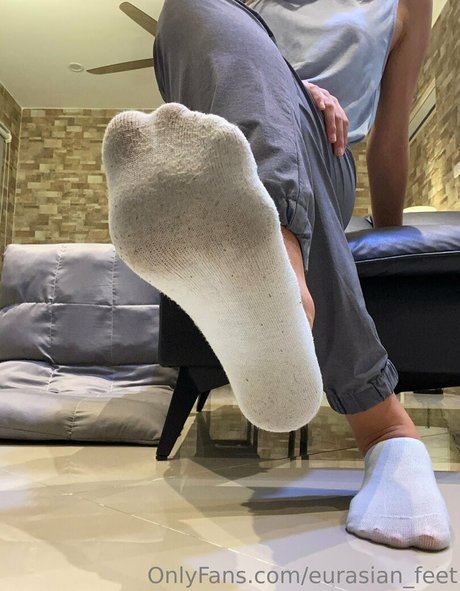 エモティーンオンリーファンズ ポルノ 画像