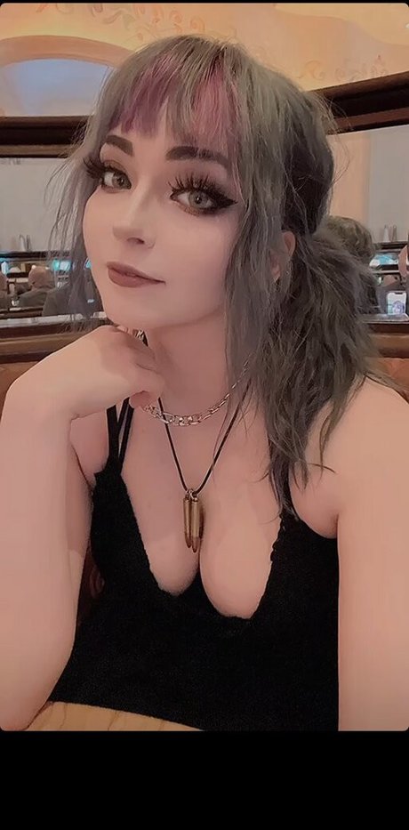 巨乳の熟女オンリーファンズ トップ 写真