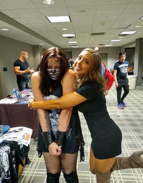 小柄なティーンオンリーファン 美しいxxx 画像