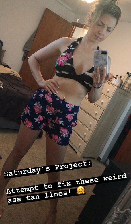 alliewrestling ヌードのポルノスター 写真