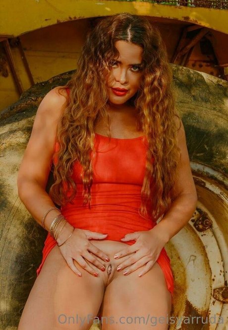 ブルネットのPOV OnlyFans アートポルノ 写真