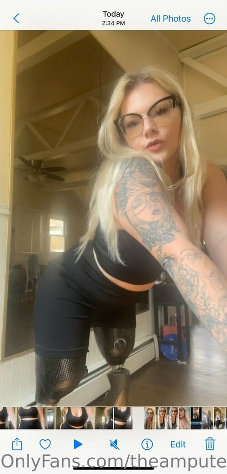 theamputeebitch ホットなスター アーカイブ