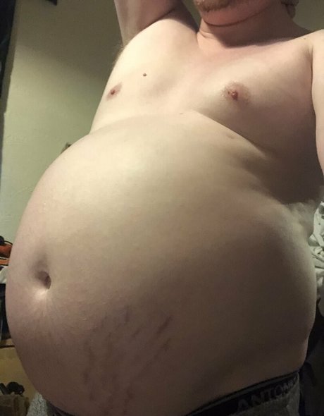 巨乳の黒人女性オンリーファンズ アートポルノ ギャラリー