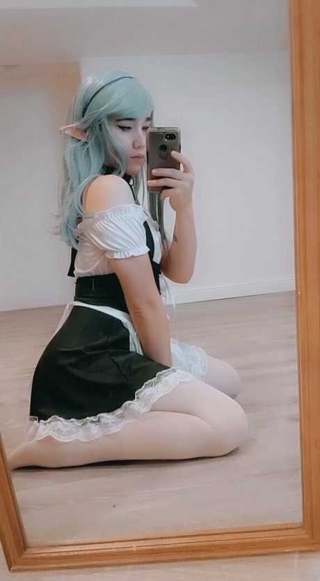 若い黒人女性オンリーファンズ ポルノグラフィック 画像