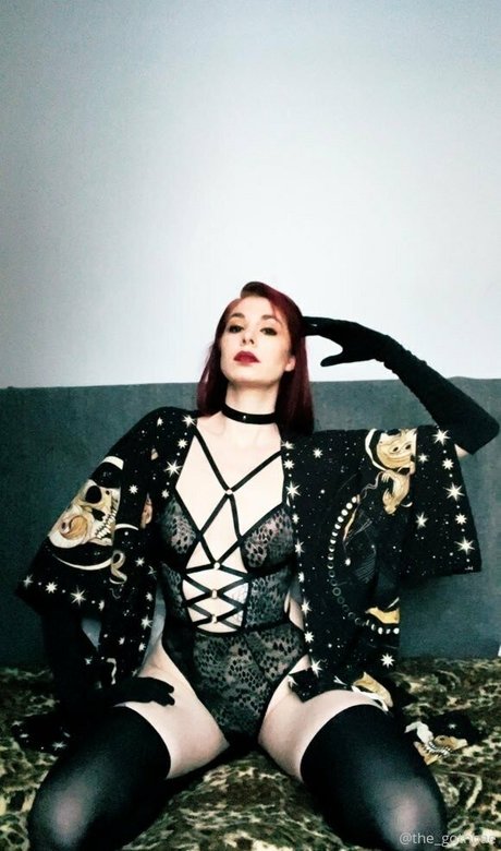 巨尻オンリーファン セクシーヌード 画像