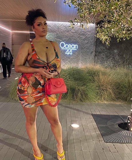 famousaria 素敵な女優 ギャラリー