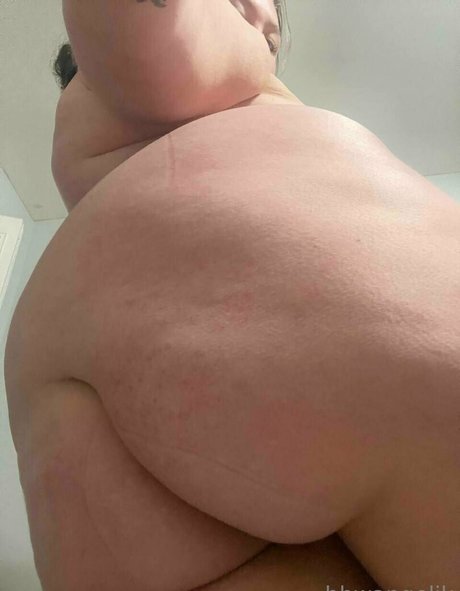 巨大なチンポを持つシーメールオンリーファンズ トップ 画像