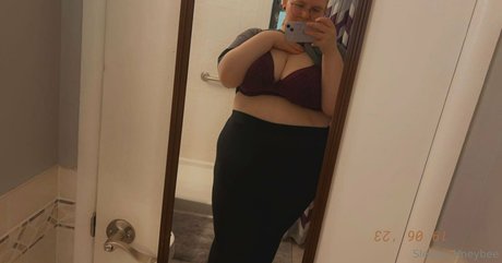 sleepy hneybee ヌード女優 アーカイブ