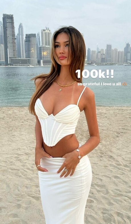 巨乳義母OnlyFans アートヌード 画像