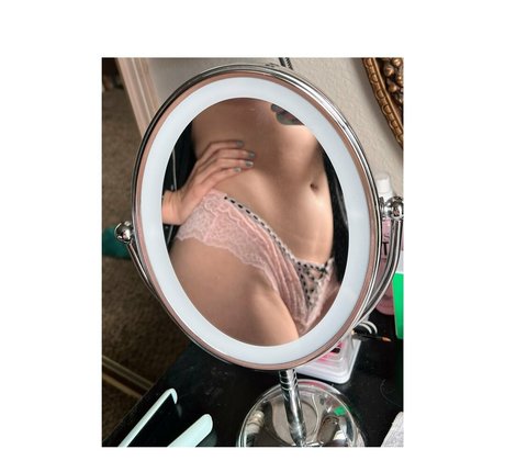 騎乗位熟女OnlyFans エロチック ギャラリー