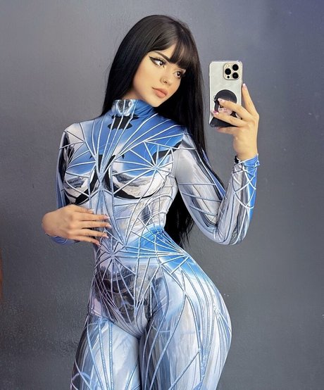 騎乗位熟女OnlyFans アートヌード 写真