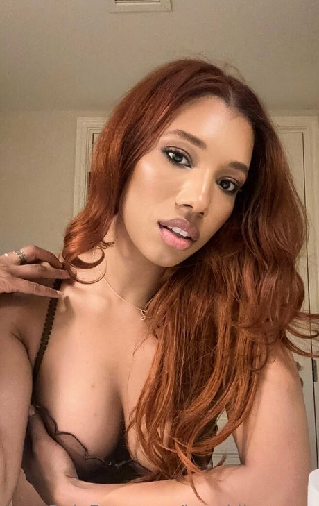 brookliynwren エロティックモデル 写真