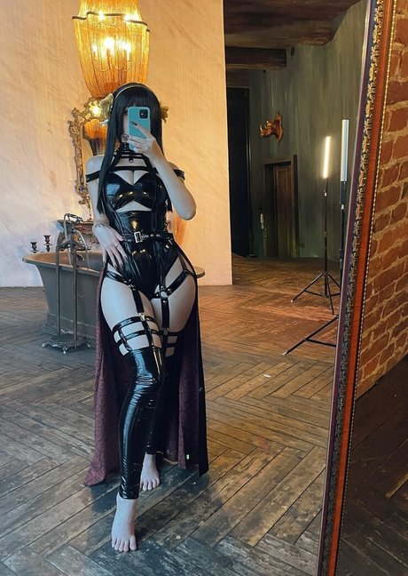 黒人ママオンリーファンズ ホット裸 写真