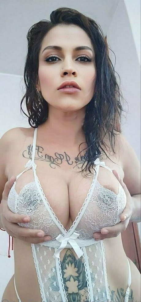 miabootyfree 美しい女優 画像